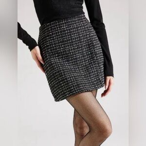 LOFT Black and White Plaid Skirt
